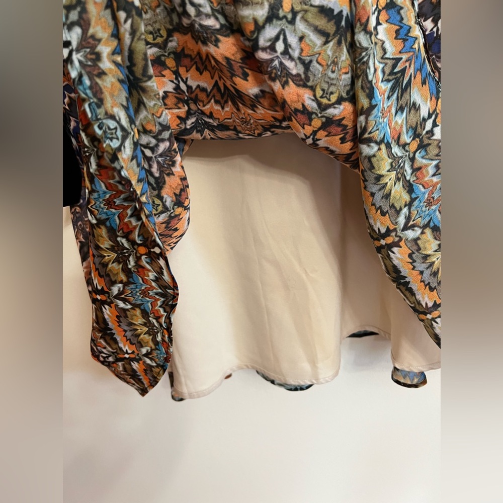 BEBE Embellished Boho Print Fit & Flare Mini Dress Short Sleeve Sz 6 NWT - Picture 7 of 16
